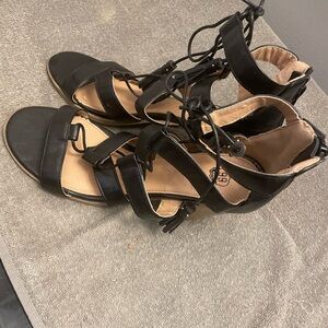 Elegant Black Strappy Women's Sandals